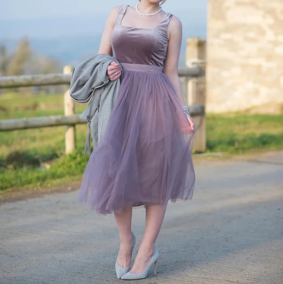 Little Mistress Tall Velvet Top Mini Skater Dress With Tulle Skirt - Picture 5 of 7